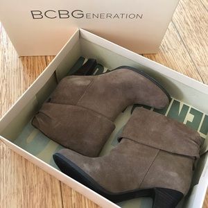 BCBGenergation tan heeled booties